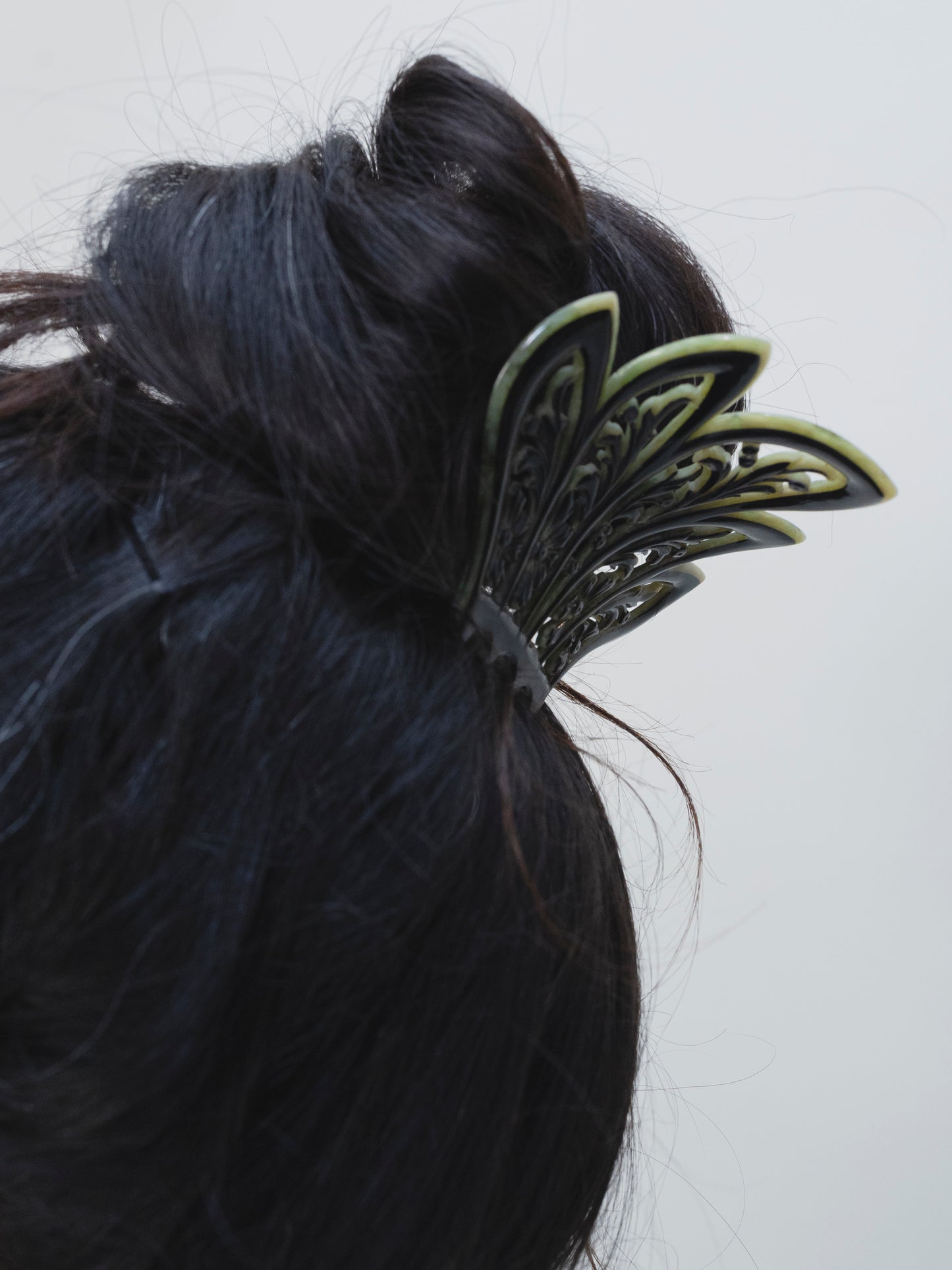 Daisy | Bakelite Hair Comb
