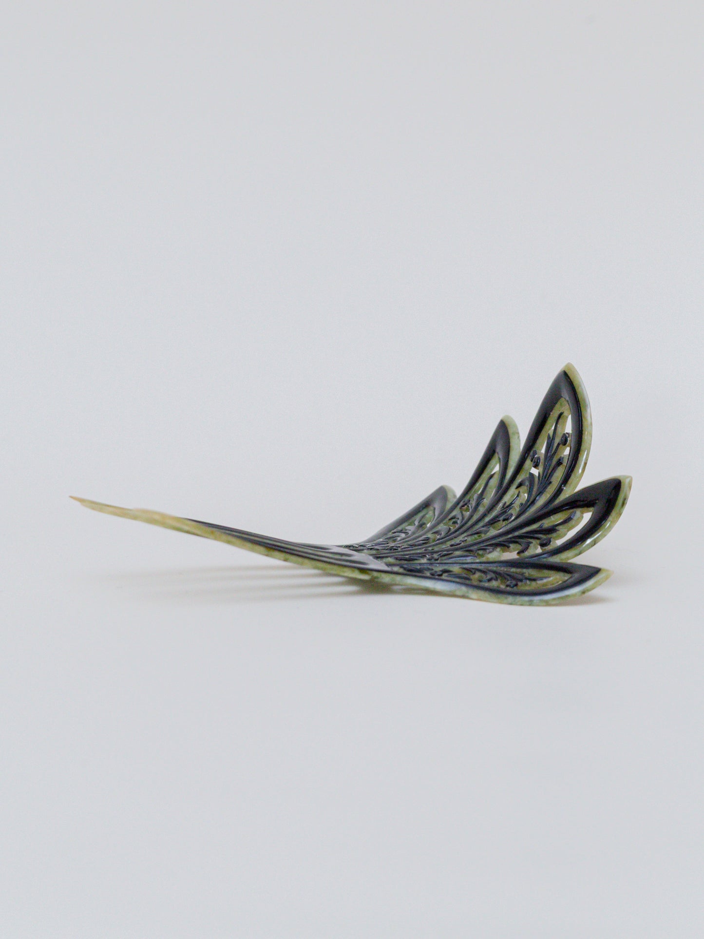 Daisy | Bakelite Hair Comb