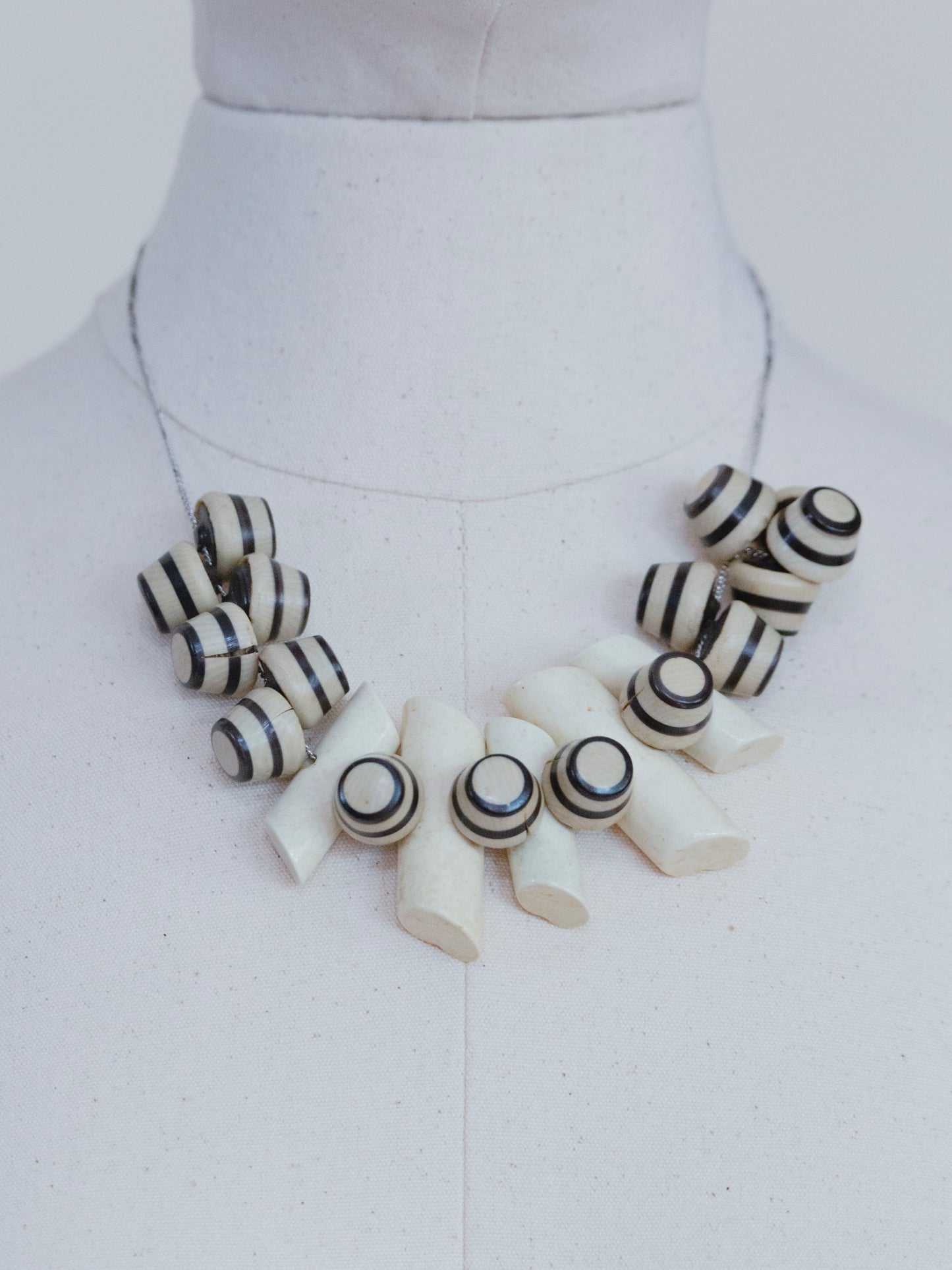 Eva Bakelite Button | Necklace