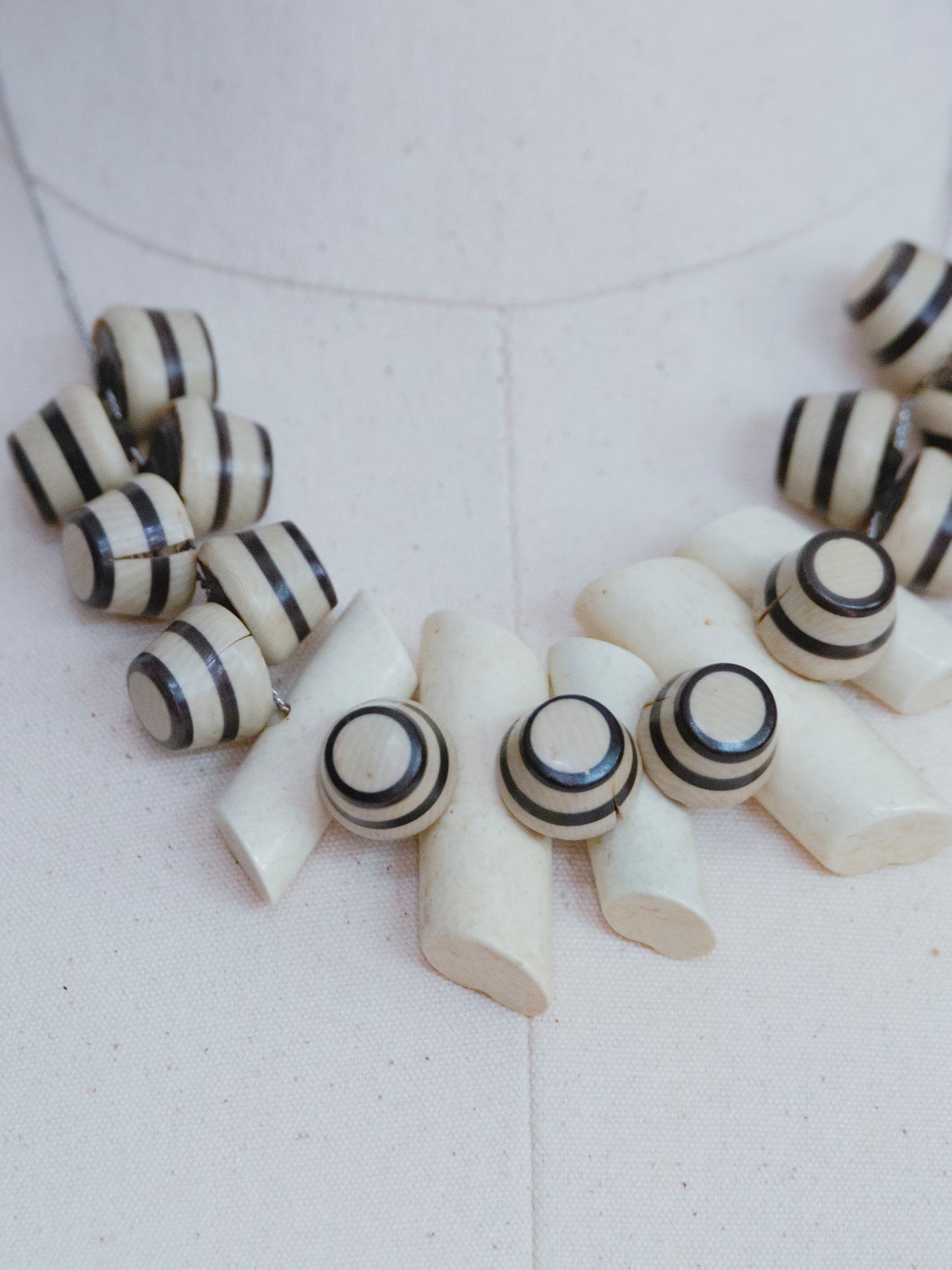 Eva Bakelite Button | Necklace
