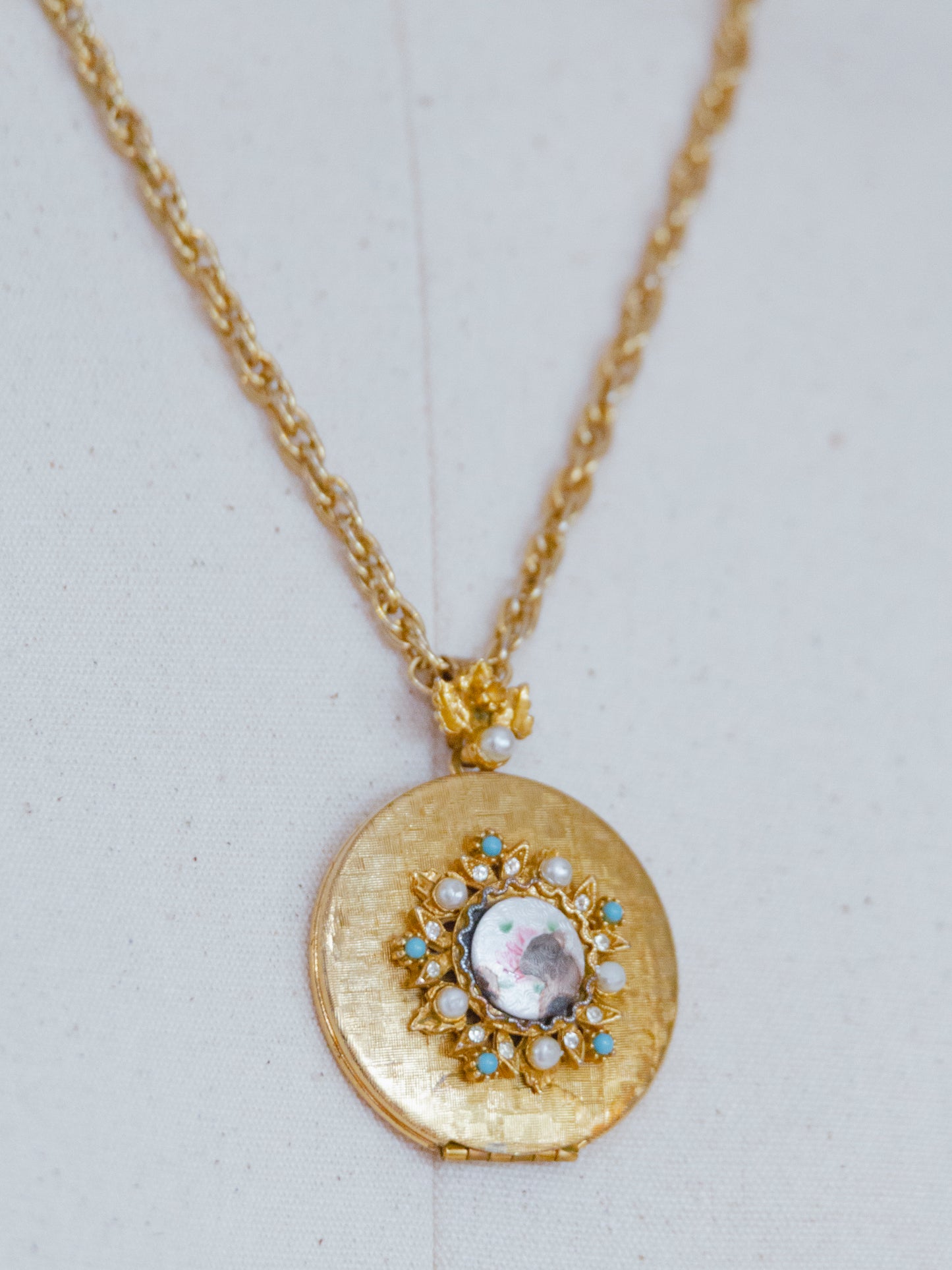 Cathrine Locket | Necklace
