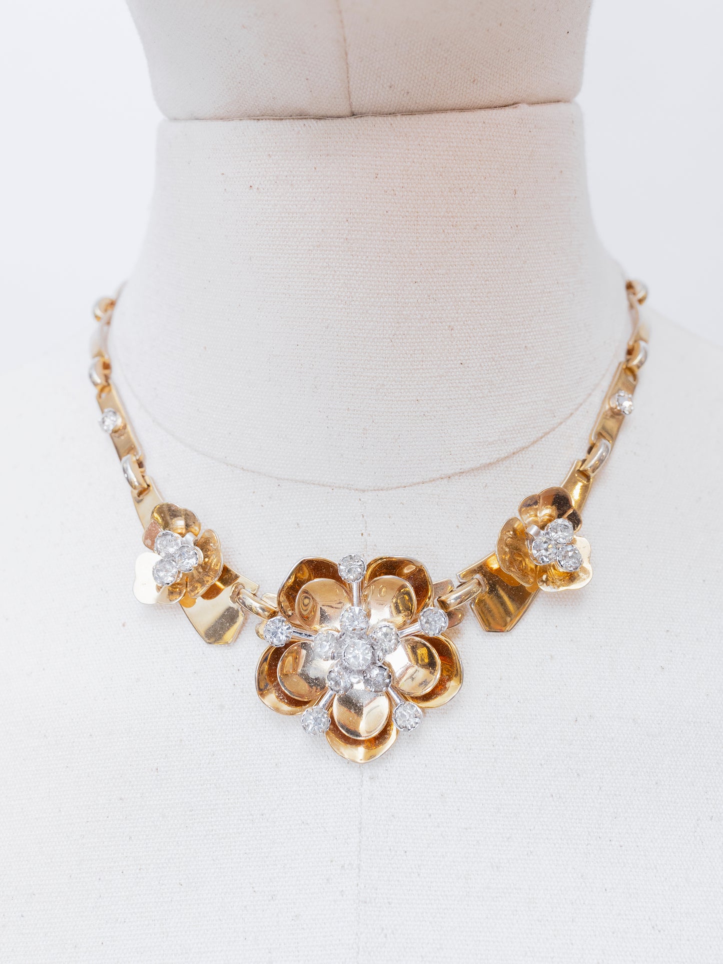 Ribbon Flower | Necklace