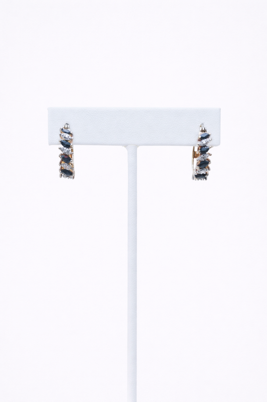 Mini aros con zafiro y diamantes pavé | Pendientes | Plata de ley