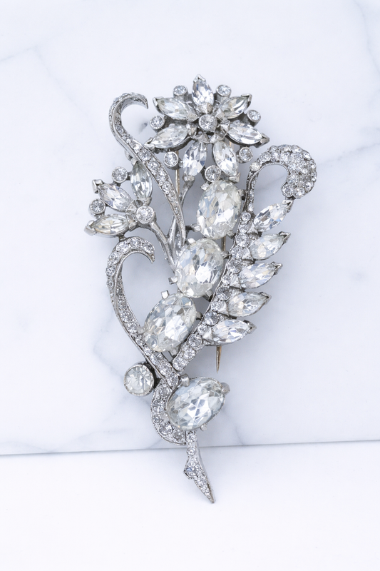 Eisenburg | Broche de piel