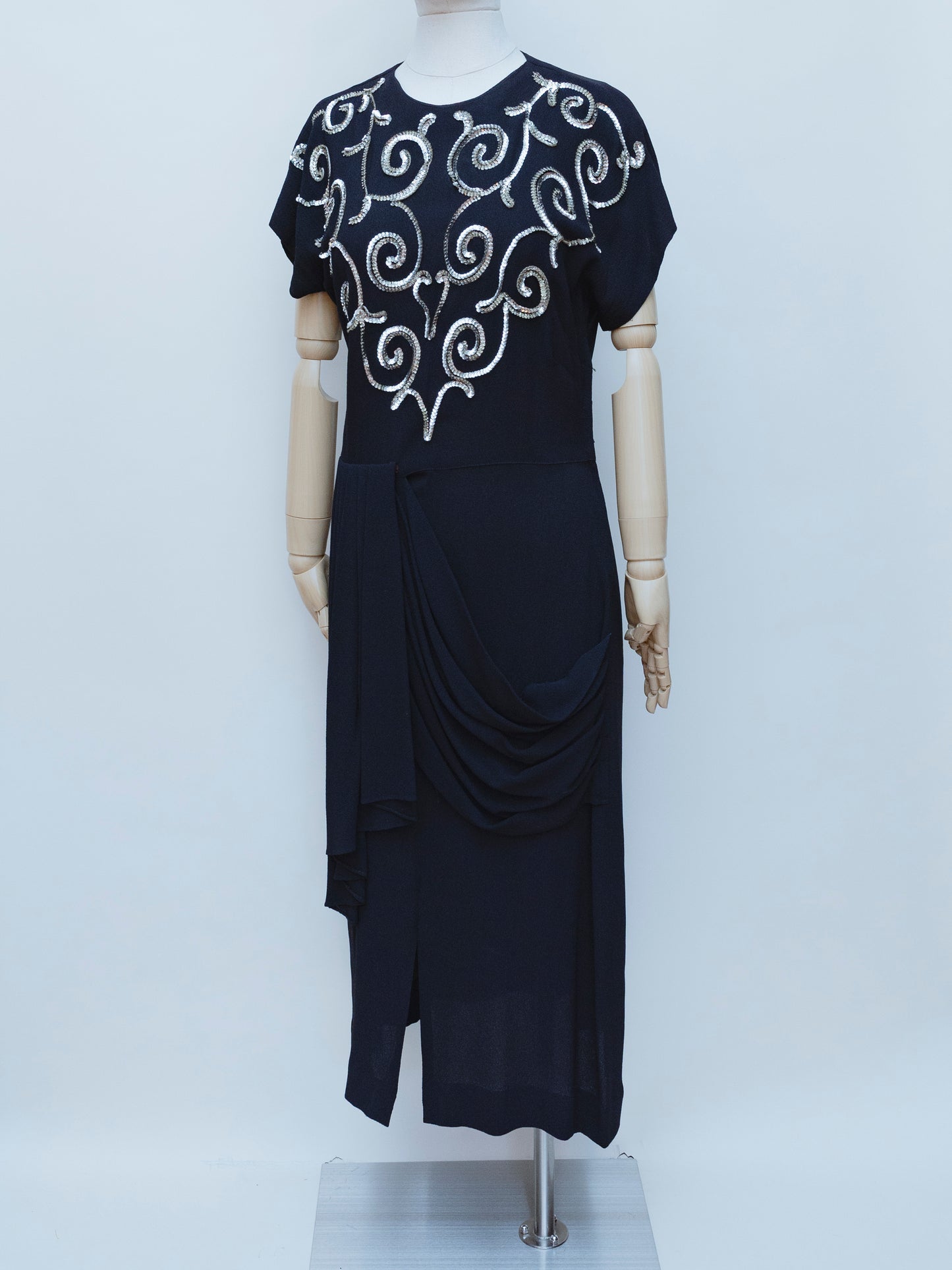 (¿REPARANDO? NO LO PUEDO ENCONTRAR) Años 30 | Vestido