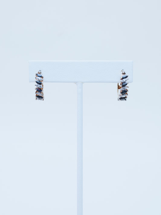Mini aros con zafiro y diamantes pavé | Pendientes | Plata de ley