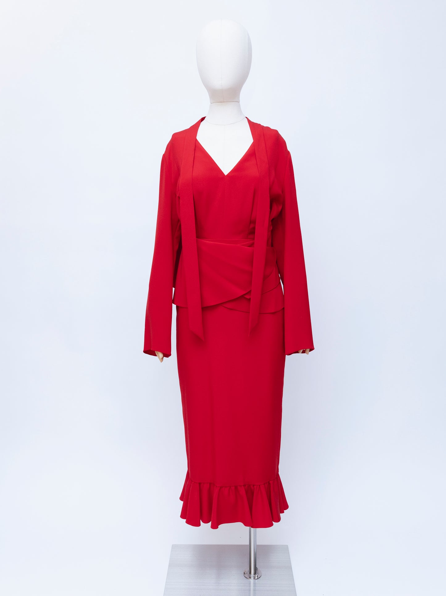 Vestido de seda escarlata
