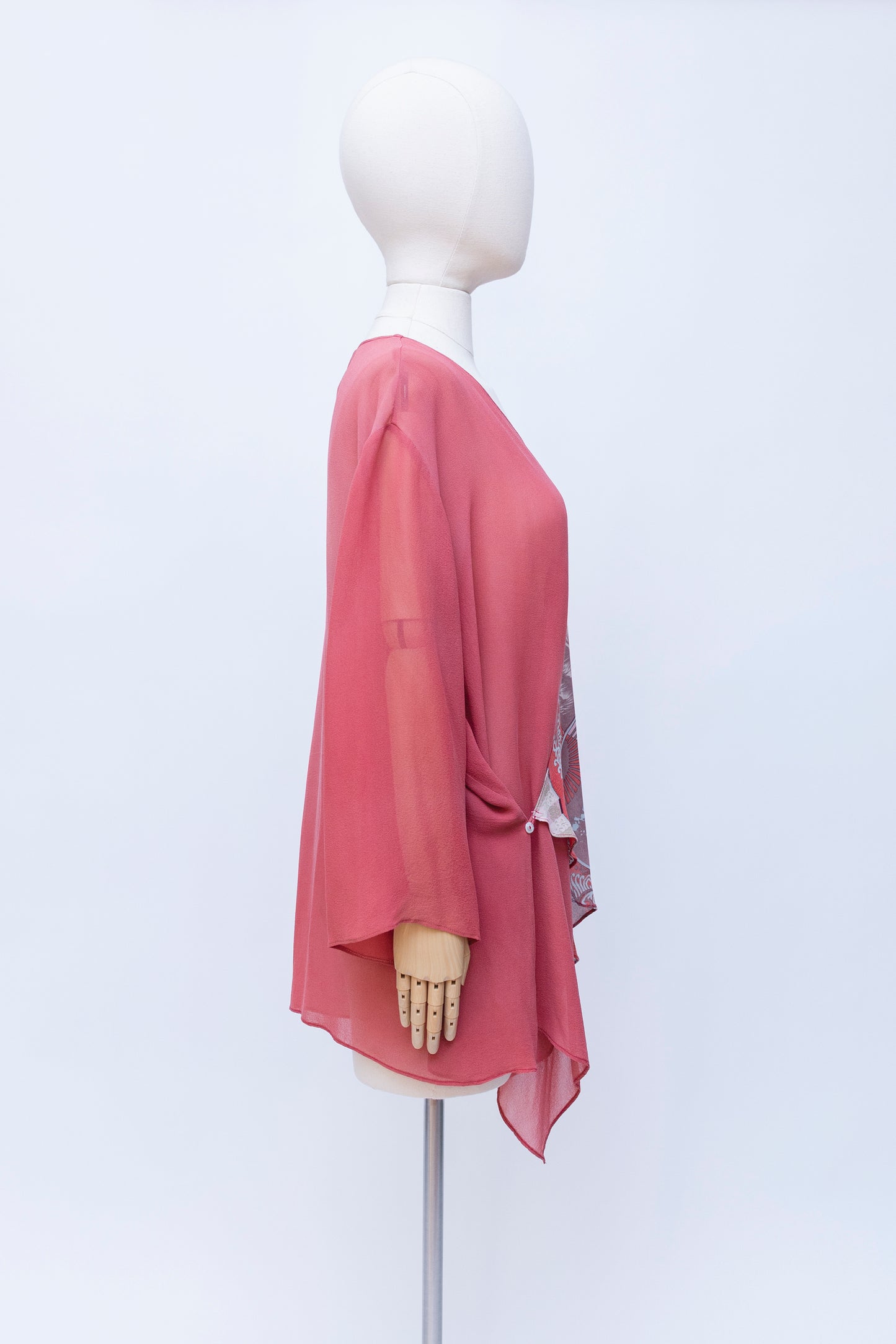 Chaqueta tipo kimono de seda color naranja sangre