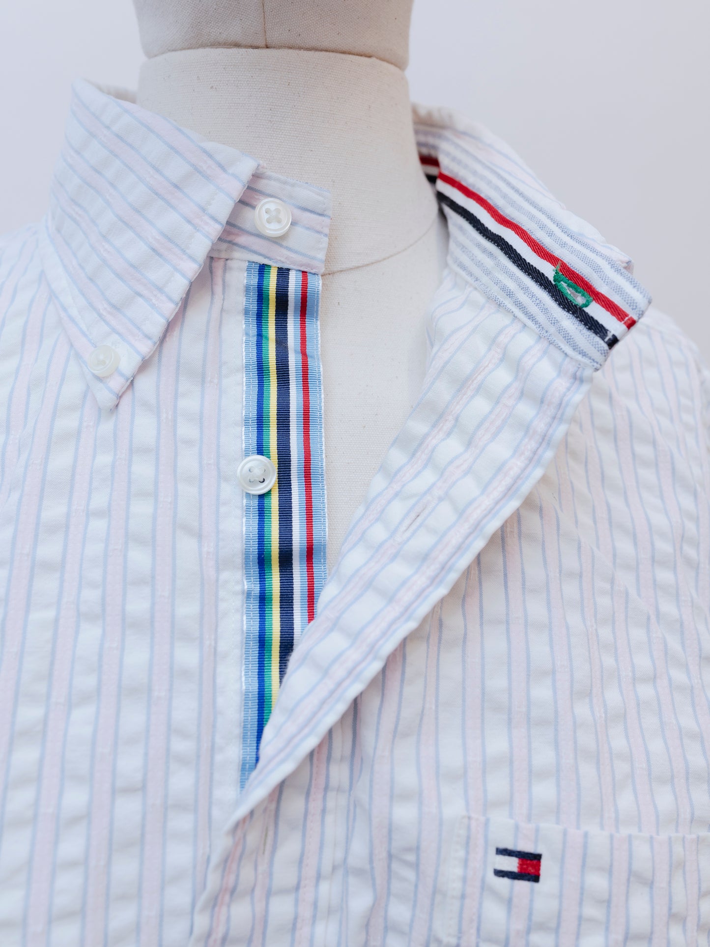 Top corto de seersucker de Tommy Hilfiger